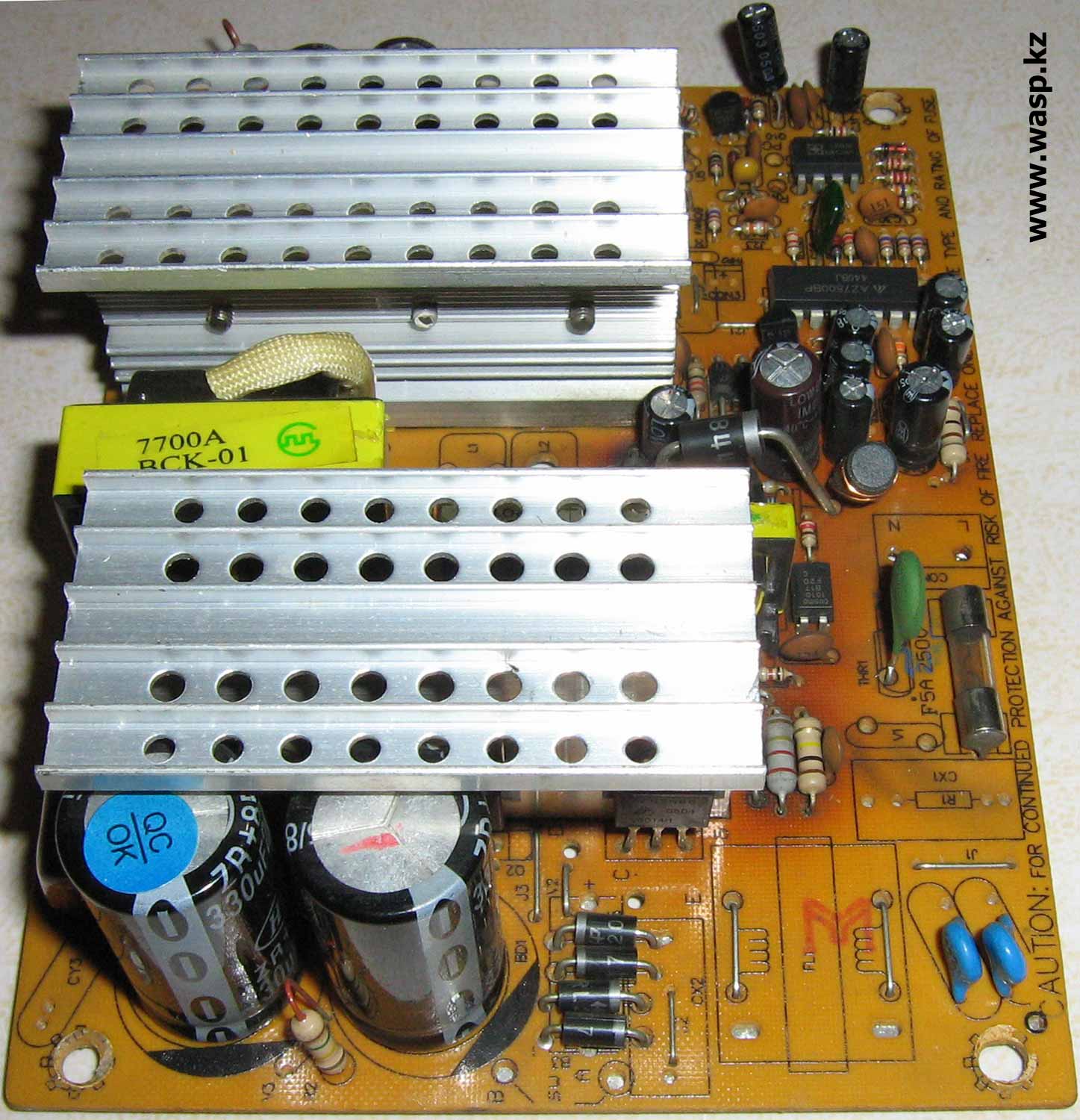 ATX-300W P4 блок питания устройство и детали ATX-300W P4 блок питания устройство и детали