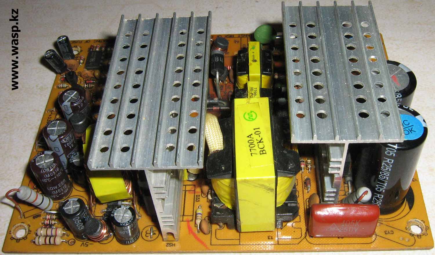 ATX-300W P4 на основе платы KY-2102 REV:1.7-1102 ATX-300W P4 на основе платы KY-2102 REV:1.7-1102
