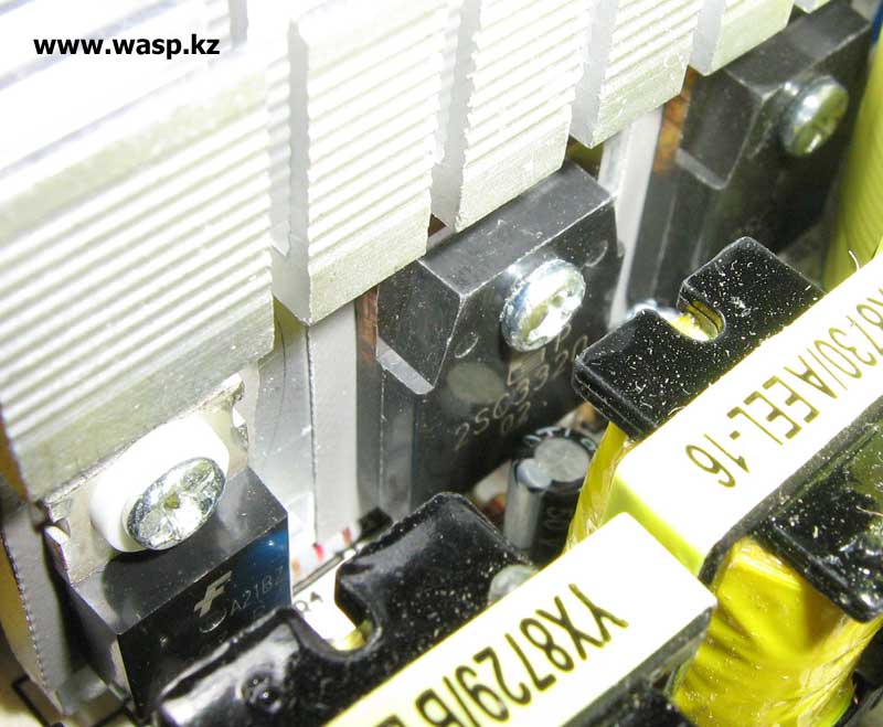 Crown CM-PS600 Superior транзистор 5027-R и два транзистора 2SC3320 Crown CM-PS600 Superior транзистор 5027-R и два транзистора 2SC3320