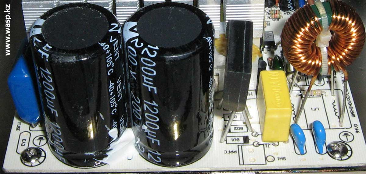 входные цепи в блоке питания Crown CM-PS600 Superior входные цепи в блоке питания Crown CM-PS600 Superior