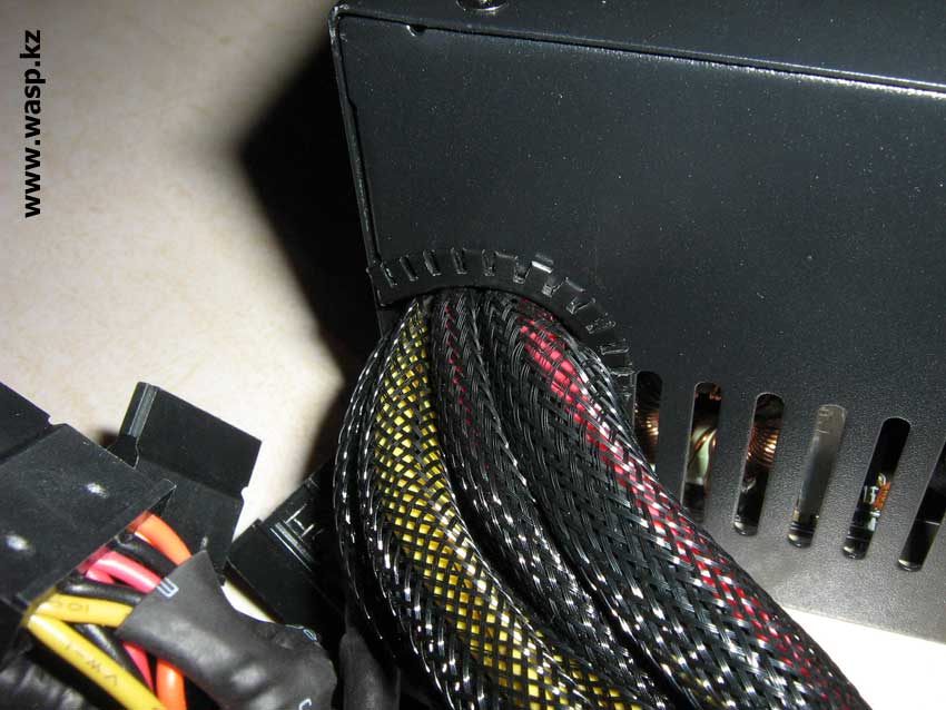 Crown CM-PS850 Superior кабеля в нейлоновой сетке Crown CM-PS850 Superior кабеля в нейлоновой сетке