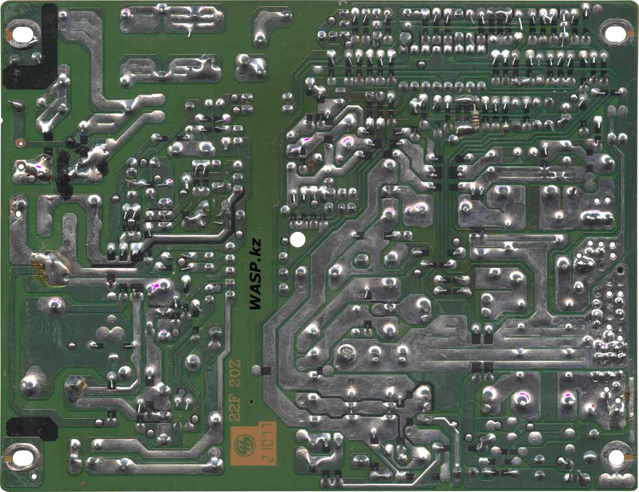 Казахстанский IT-портал - Статьи: JNC LC-8400BTX блок питания 400W