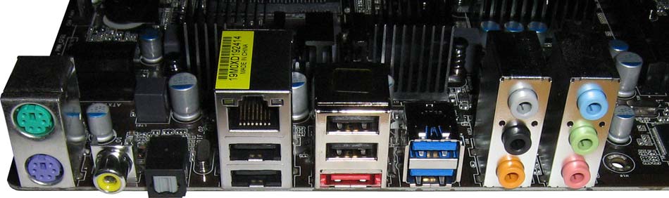 выходы платы ASRock 970 Extreme3 выходы платы ASRock 970 Extreme3