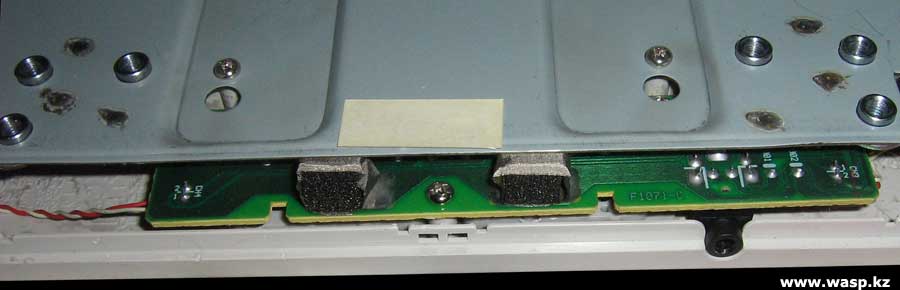 плата F1071-C на мониторе Fujitsu Siemens B17-1 плата F1071-C на мониторе Fujitsu Siemens B17-1