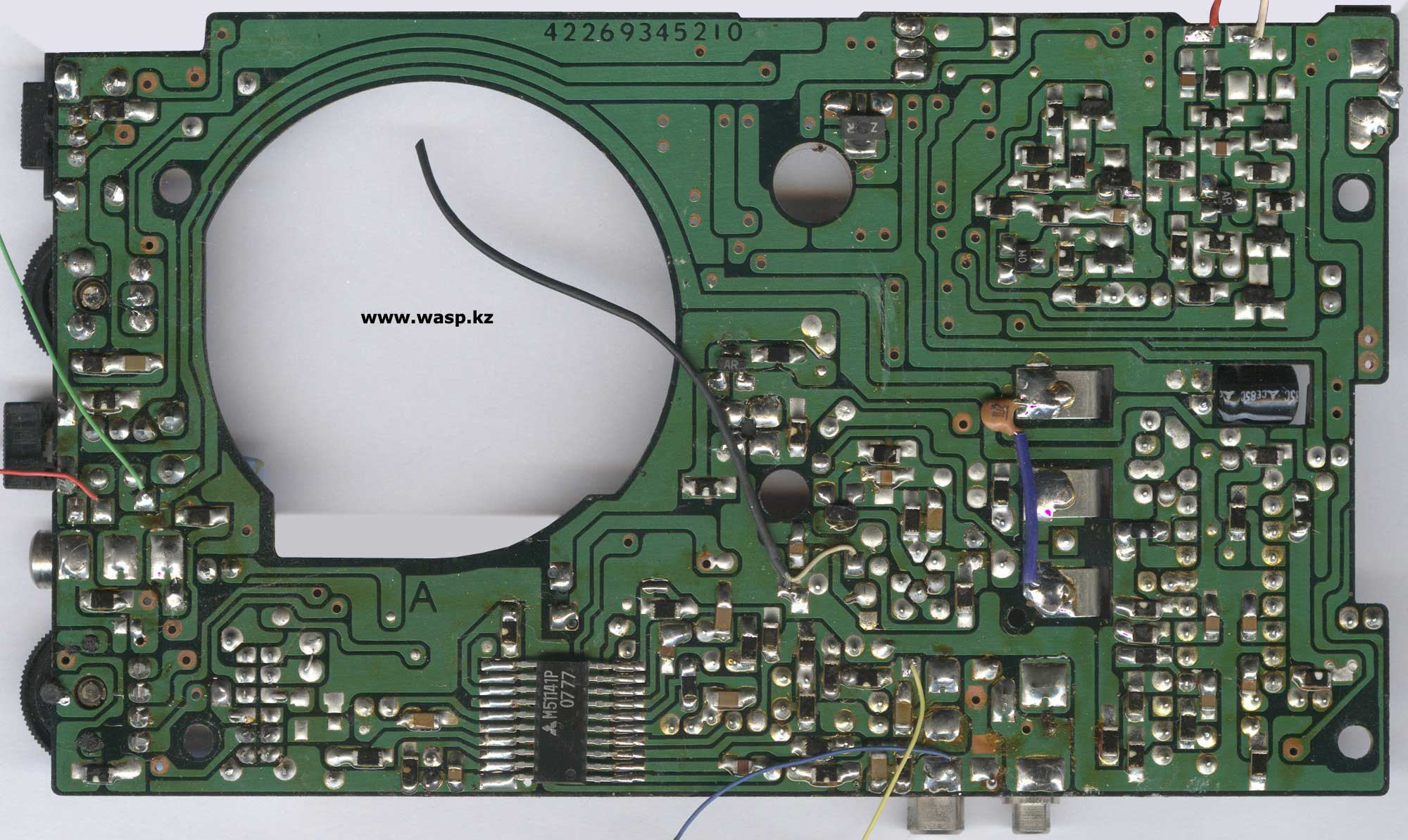 схема диктофона Sanyo TRC 2450 дорожки TA7331P схема диктофона Sanyo TRC 2450 дорожки TA7331P