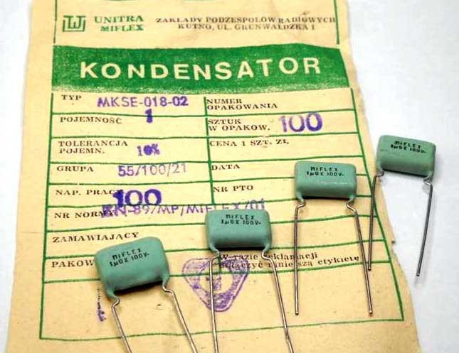 Конденсатор UNITRA MIFLEX MKSE-018-02 1µF 10% 100V Polska Rzeczpospolita Ludowa Конденсатор UNITRA MIFLEX MKSE-018-02 1µF 10% 100V Polska Rzeczpospolita Ludowa